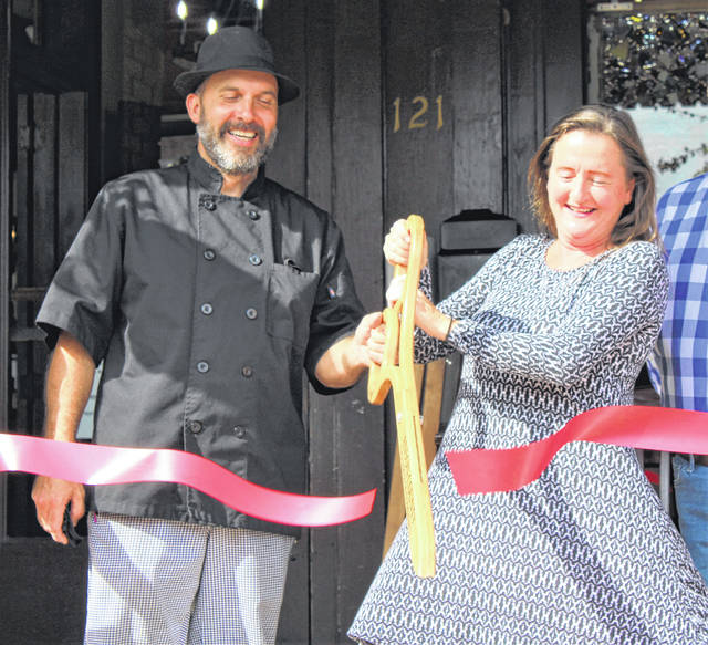 
			
				                                Beloved local restaurant Oliver’s celebrates re-opening as customers can now enjoy dining inside on Sept. 29.
                                 Liz O’Connell | Anson Record

			
		