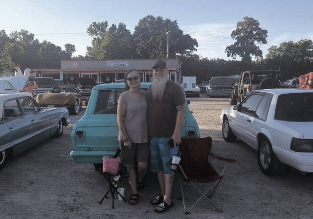 131522904_web1_Edwards_cmyk
Local business owners Derrick and Heather Edwards said they had a great time at the car show.
Lauren Monica|Anson Record